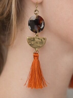 😍SHOW SPECIAL JOE FRESH  3 Tier Bohemian Tassle Fashion Earrings NWT